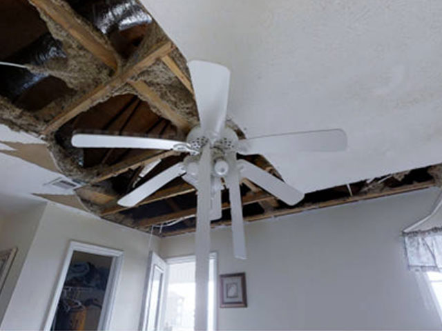 https://www.ukhousingdisrepairsolicitors.co.uk/wp-content/uploads/2020/10/collapsed-ceiling.jpg