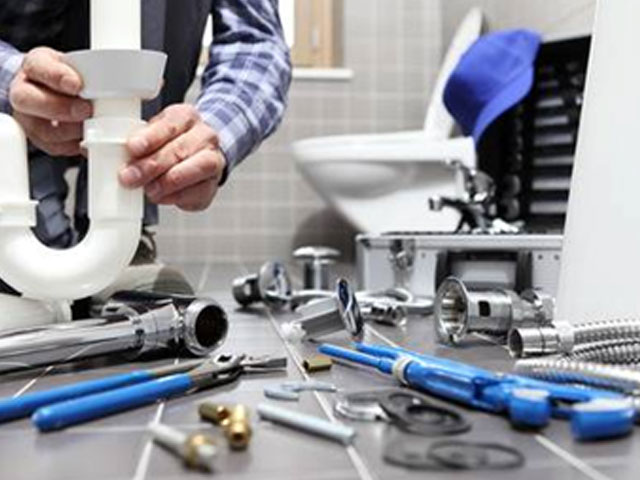 https://www.ukhousingdisrepairsolicitors.co.uk/wp-content/uploads/2020/10/plumbing-problems.jpg